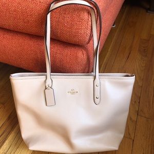 New Authentic Coach City Top ZIP Tote in Beechwood
